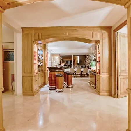 Penthouse Trocadero
